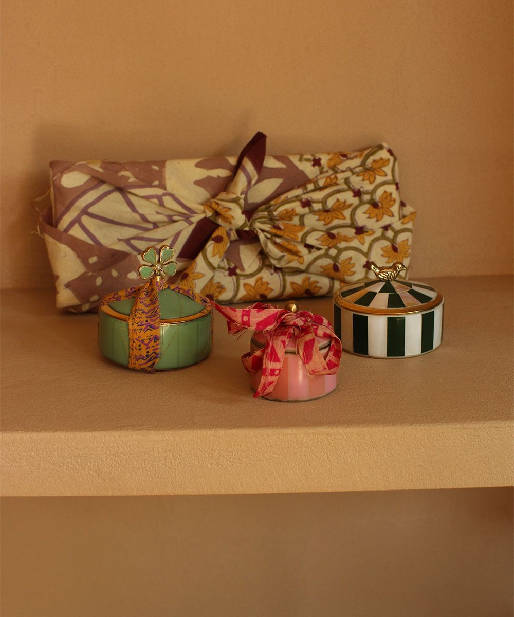 Doing Goods Circus Box Lola Pine  medium