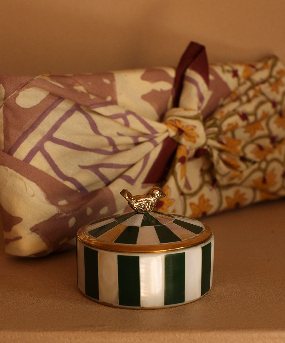 Doing Goods Circus Box Lola Pine  medium